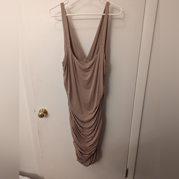 Forever 21 Taupe Ruched Bodycon Dress, 3XL - Picture 5 of 5